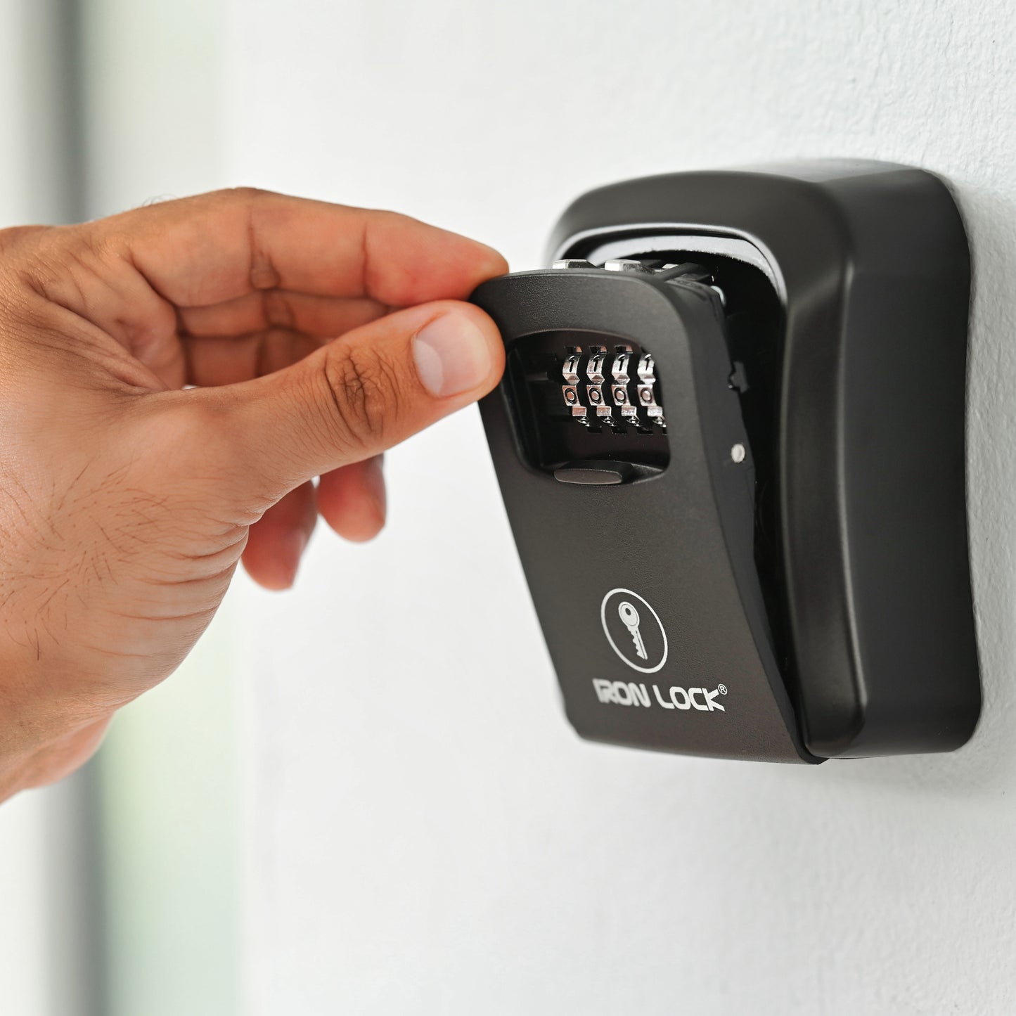 Medium Wall Mount Key Lock Box (Black)