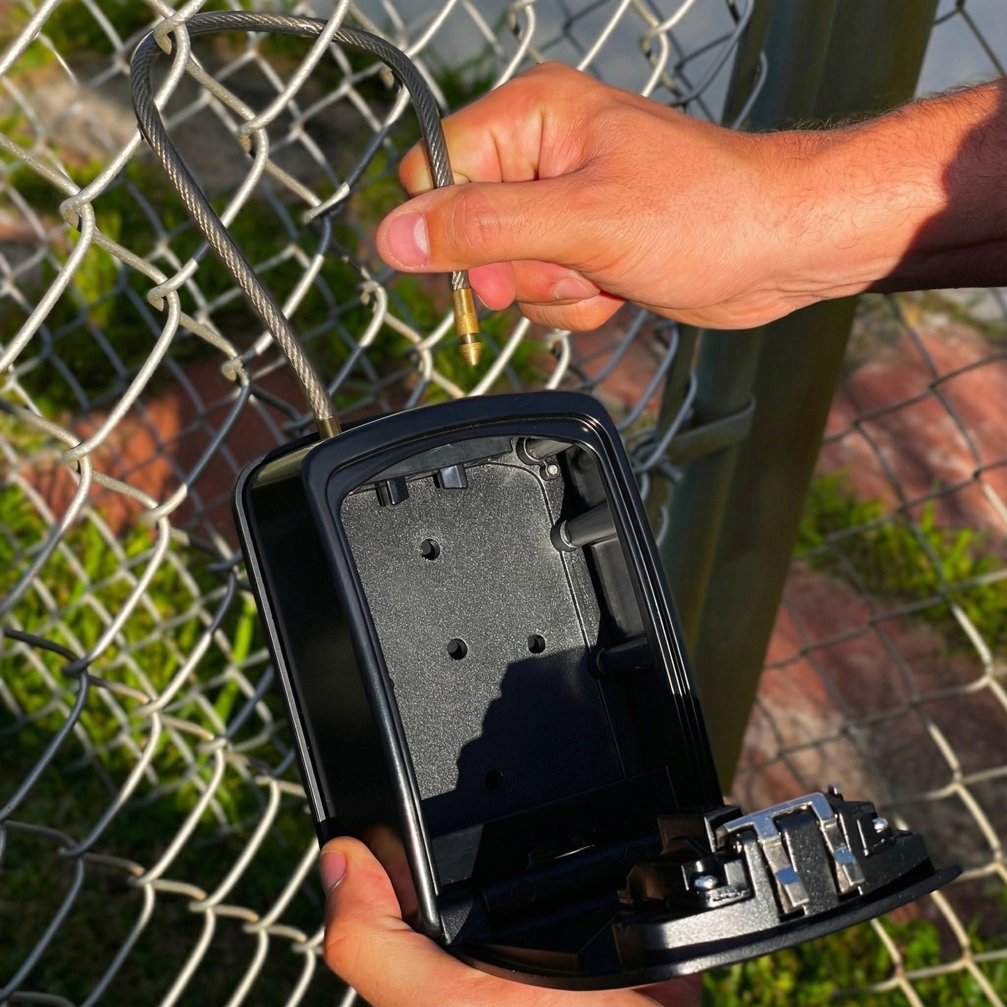 XX-Large Portable Key Lock Box with Removable Cable Shackle (Black)