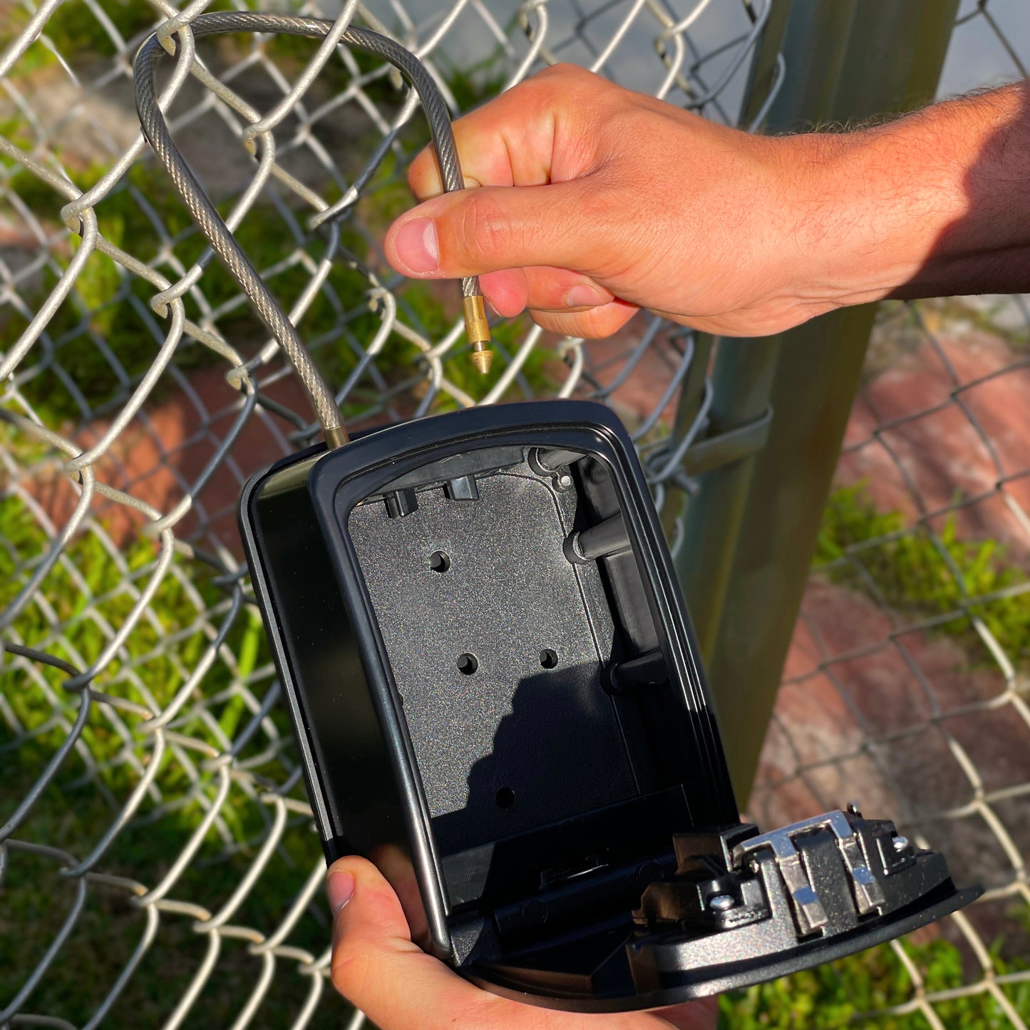 XX-Large Portable Key Lock Box with Removable Cable Shackle (Black)