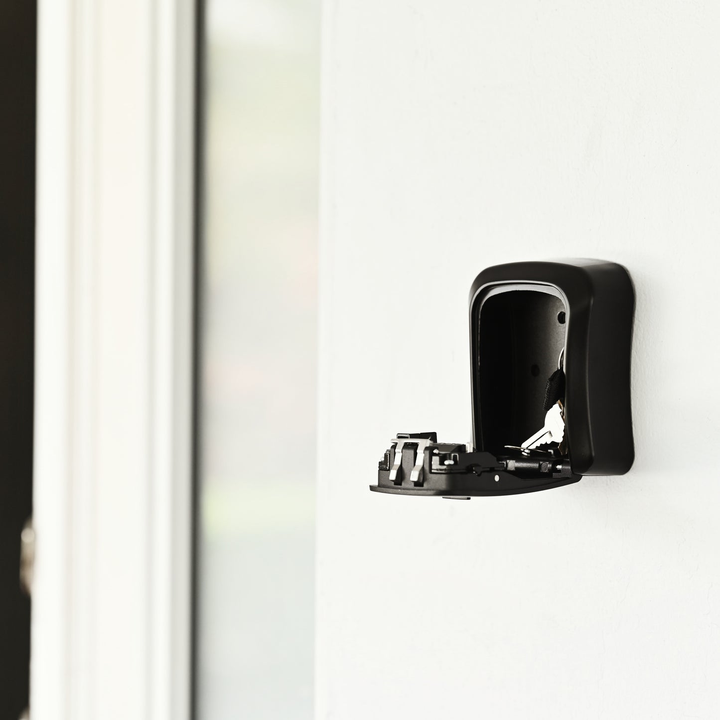Medium Wall Mount Key Lock Box (Black)