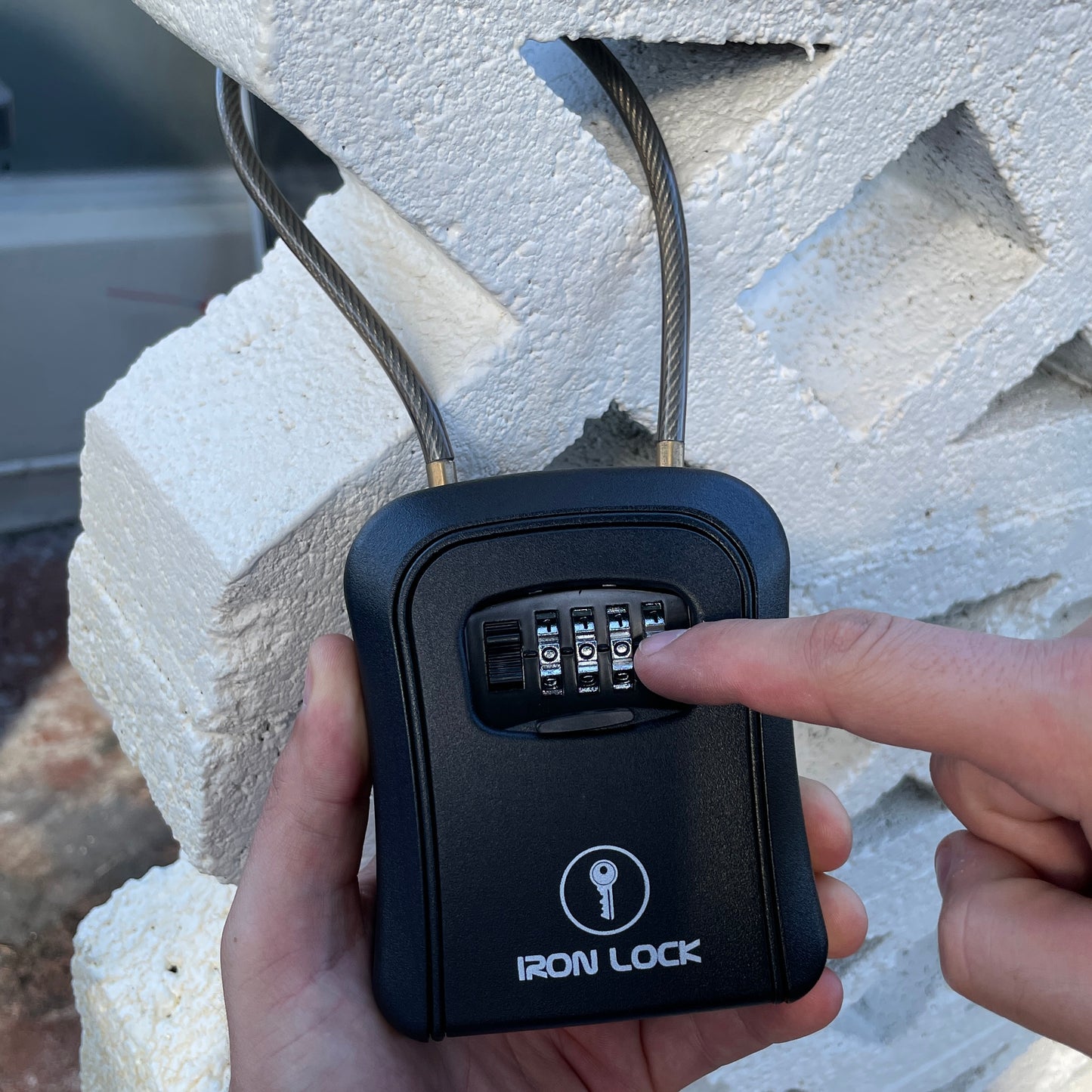 Medium Portable Key Lock Box with Removable Cable Shackle (Black)